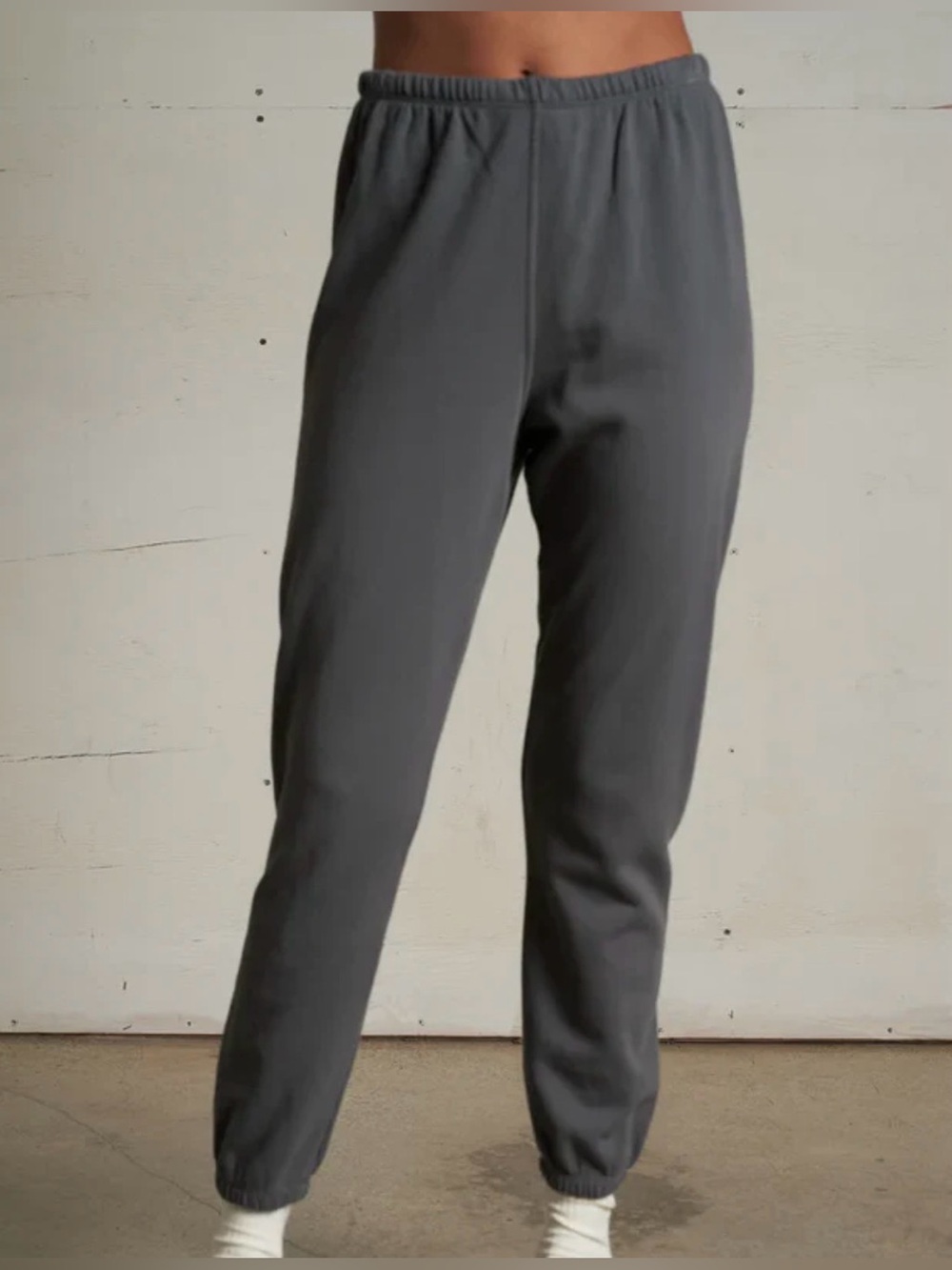 perfectwhitetee johnny sweatpants charcoal size small